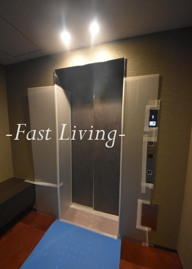 オーパスレジデンス銀座イーストのロビー