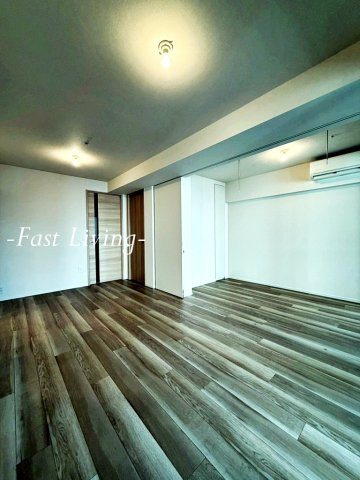 オーパスレジデンス銀座イーストの洋室