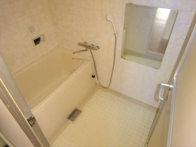 潮ハイツの浴室|別部屋サンプル