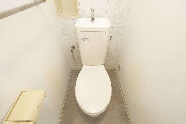 潮ハイツのトイレ|別部屋サンプル