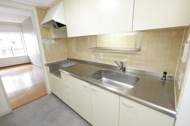 潮ハイツのキッチン|別部屋サンプル