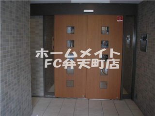 【エントランス】 | アスティナ弁天町 | 清潔なエントランスです