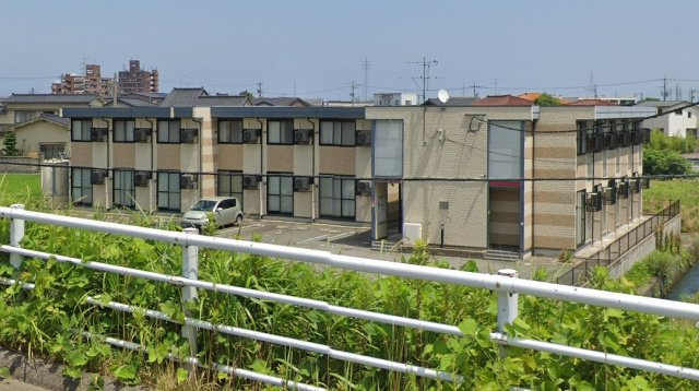 レオパレスシャンティーニュのその他