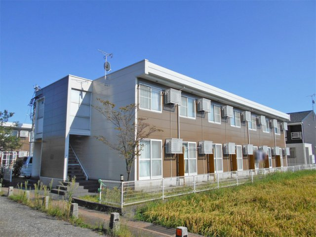 レオパレス八丁道Ｂの外観