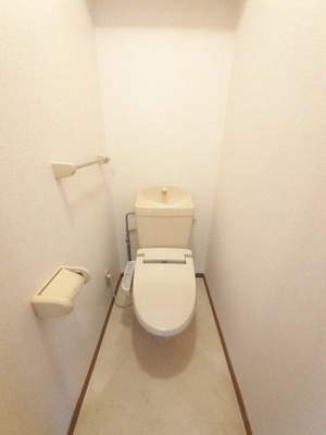 【トイレ】 | バーシア名賀 | ゆったりとした空間のトイレです