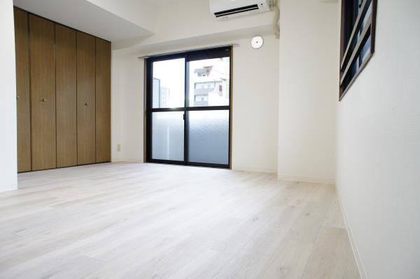 ＹＳビルの寝室