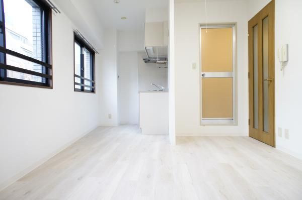 ＹＳビルの居間・リビング