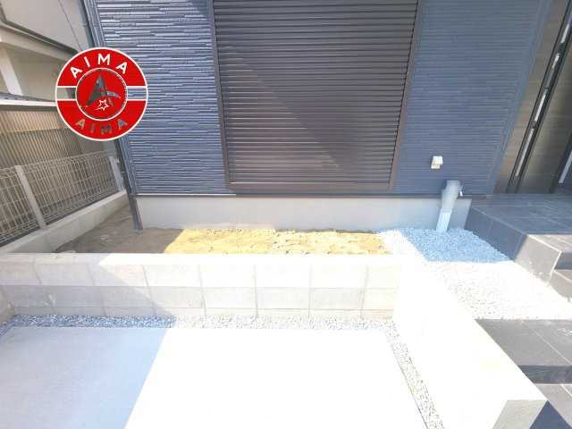福岡市東区舞松原5丁目第1-2棟（1号棟）の外観|お庭で自由な時間を過ごせます。