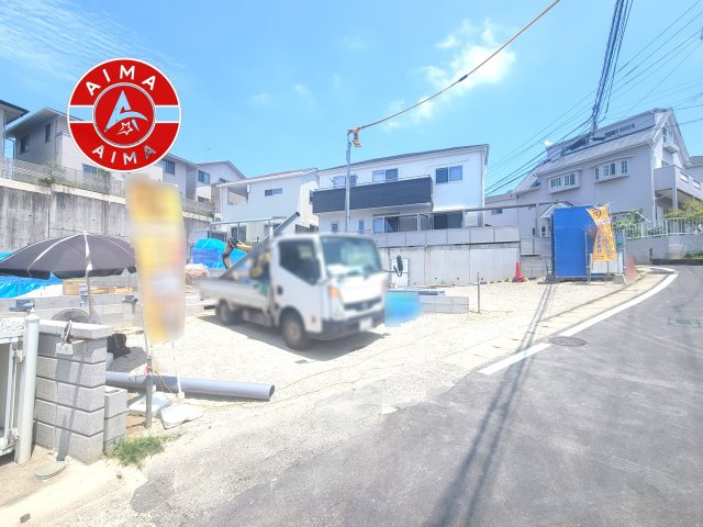 福岡市東区舞松原5丁目第1-2棟（1号棟）の前面道路含む現地写真|見学の時間などお気軽にお問い合わせ下さい。