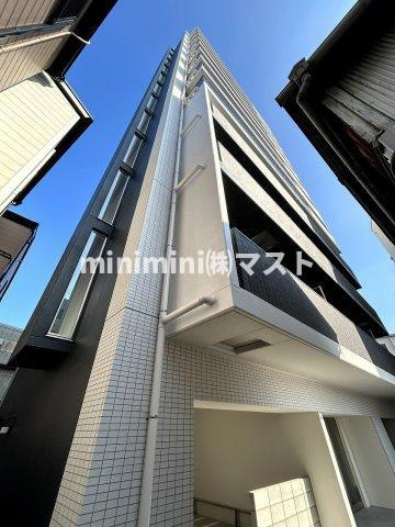 プレサンスNEO九条ディアシスの外観