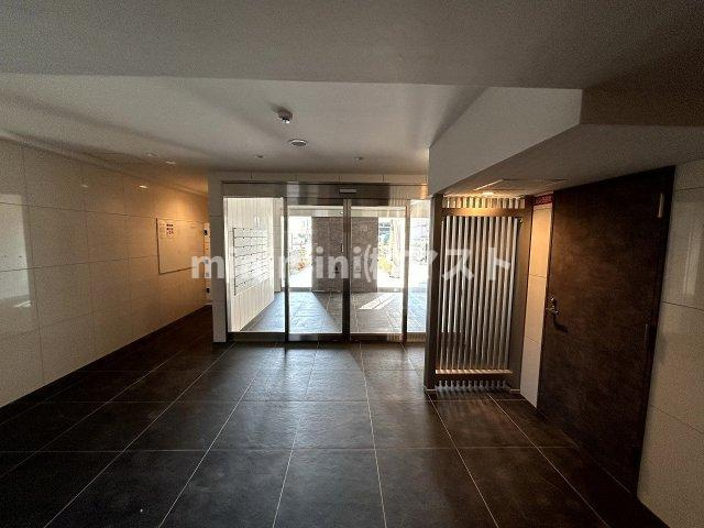 プレサンスNEO九条ディアシスのロビー