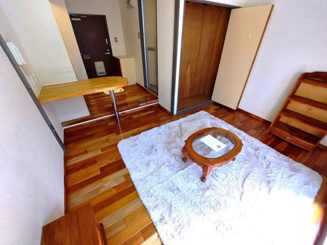 ユトリロ曙の居間・リビング