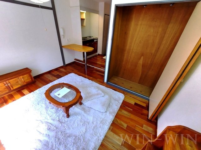 ユトリロ曙のその他