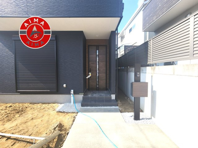 福岡市東区舞松原5丁目第1-2棟（2号棟）の玄関|おでかけの時も帰った時も、「我が家」を最初に感じでもらえる素敵な空間に。