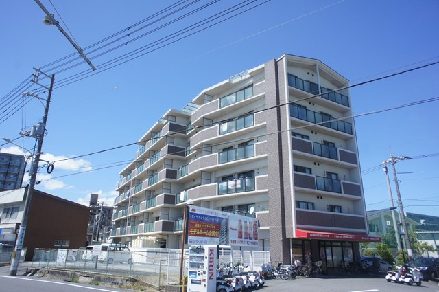 グランビア庚午中の外観