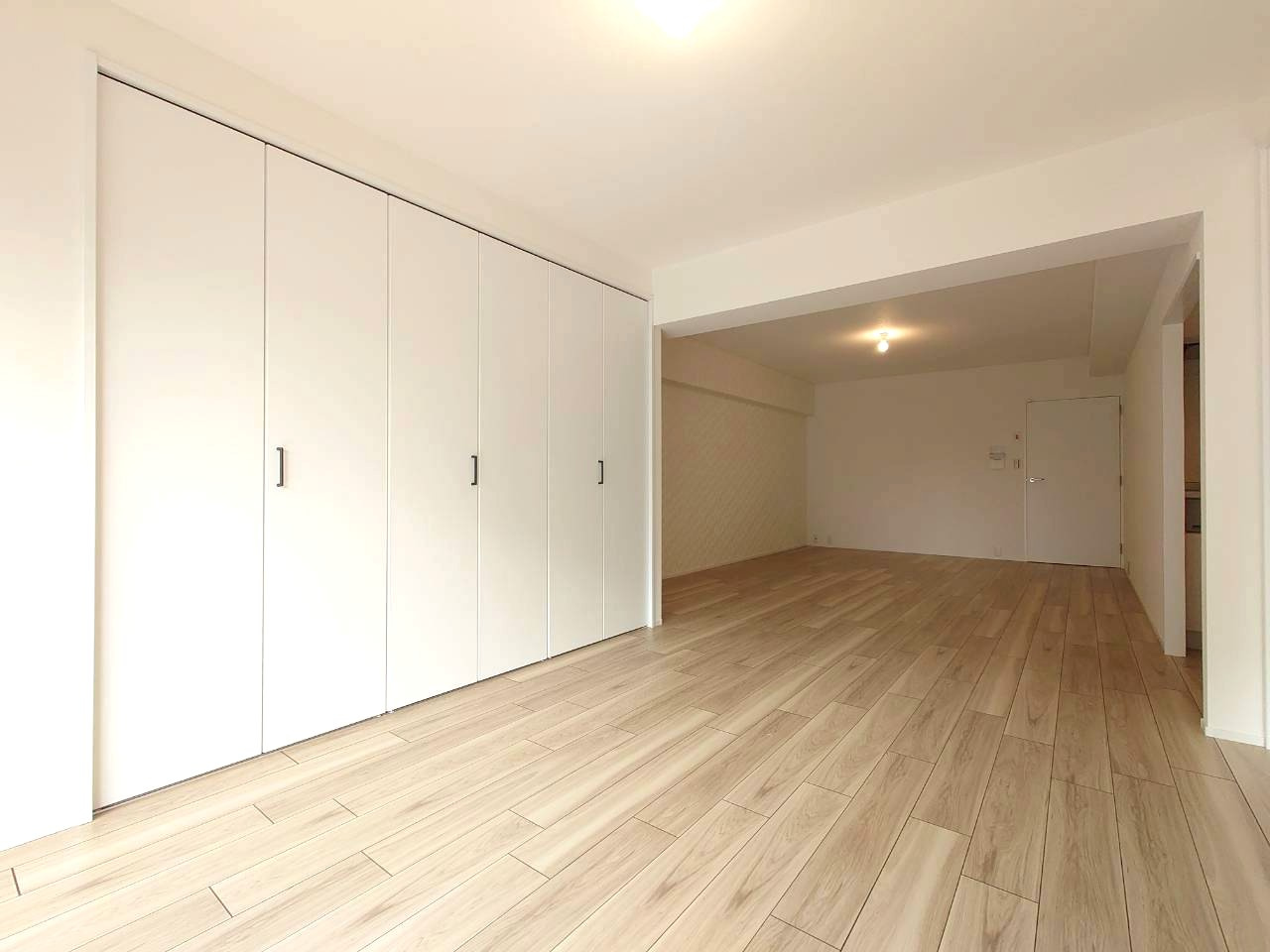 ◆２０２６年３月リフォーム完了◆駅徒歩６分◆南向き３ＬＤＫ◆藤和伏見コープの居間・リビング|リビング