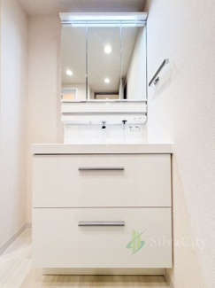 【玄関】 | マンション和泉苑 | 玄関　※工事中