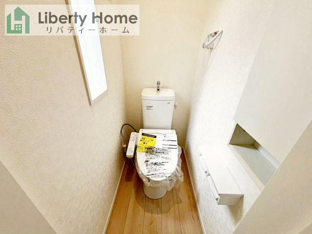 常総市水海道諏訪町第3　新築戸建　5号棟のトイレ