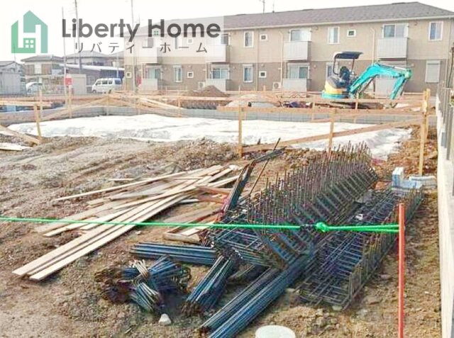 常総市水海道諏訪町第3　新築戸建　5号棟の前面道路含む現地写真