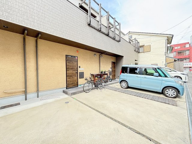 リバージュテラス木川の駐車場