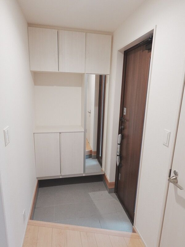 BLOOMING MAISON　新座市片山の玄関