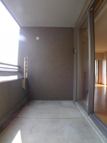 コアマンションネクステージ平成さくら通りのバルコニー