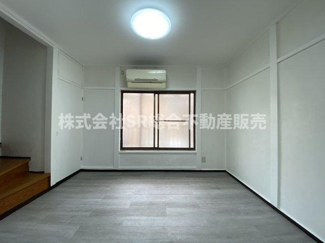 森河内西2丁目中古戸建の居間・リビング|ご家族と毎日顔を合わせられる造りです！