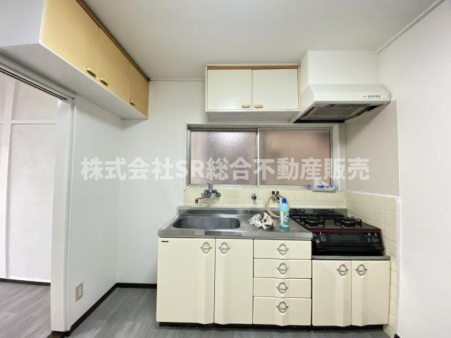 森河内西2丁目中古戸建のキッチン|収納の多いキッチンで使いやすいです！