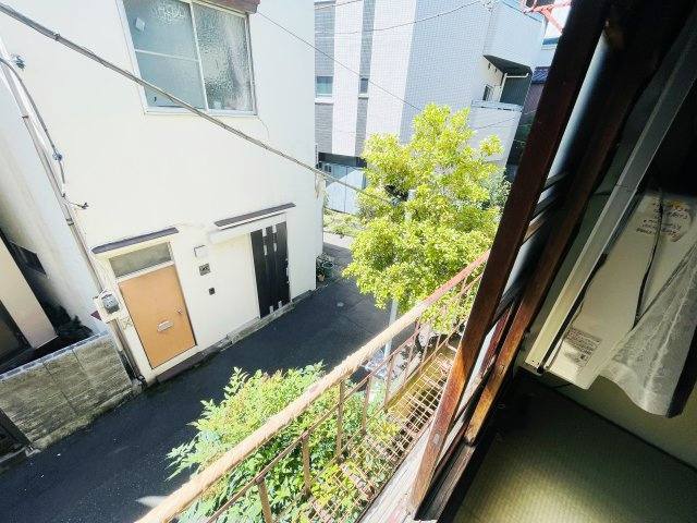大和荘のバルコニー