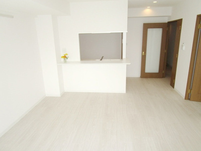 【居間・リビング】 | ソサエティ柿の木坂アネックス