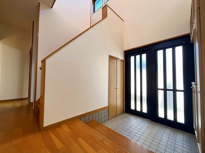 リフォーム　中古戸建　江南市力長町神明　平成11年築の玄関