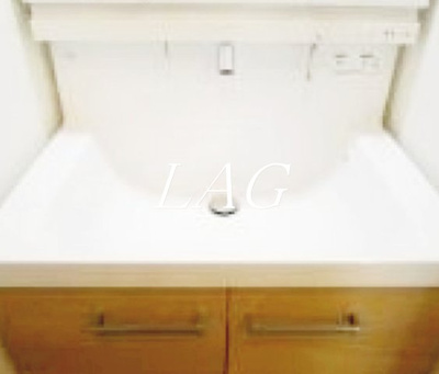 【洗面所】 | リベルテ池田山 | 独立洗面台です。