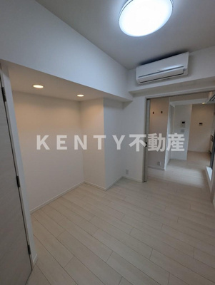 【寝室】 | コンフォリア蒲田 | 落ち着いた色調の寝室です