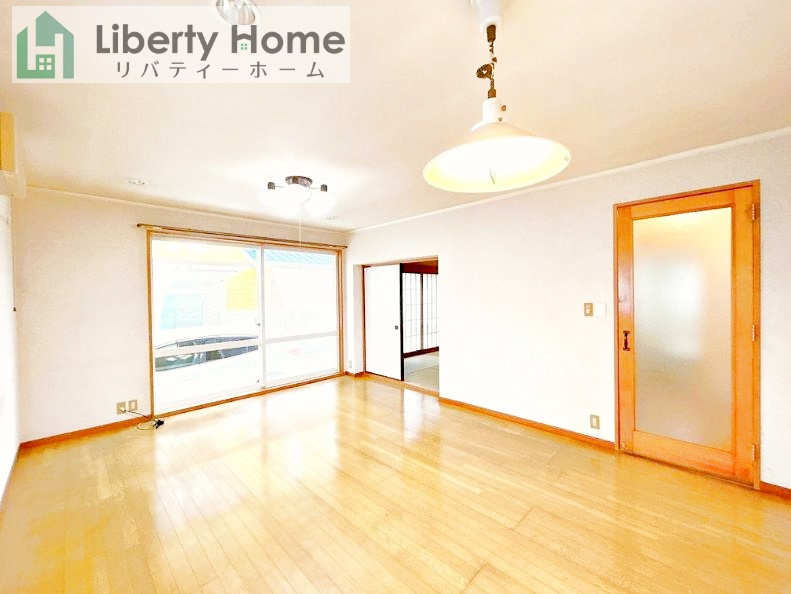 稲敷郡阿見町阿見　中古戸建の居間・リビング