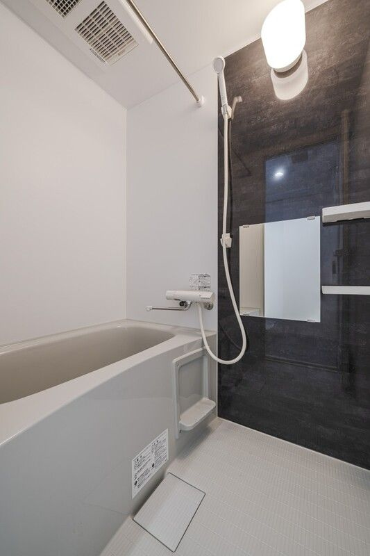 グランデール春日部の浴室