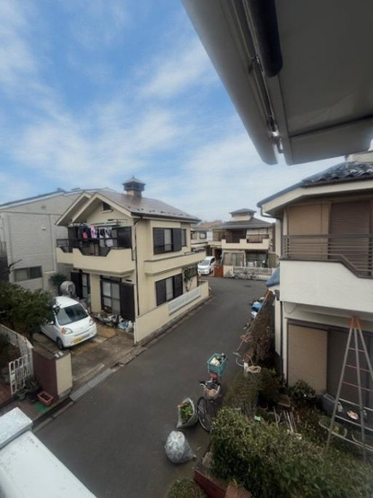 【周辺】 | 間口が奥行きより長い、綺麗な地形　・　建築条件はございません | 現在建物からの眺望