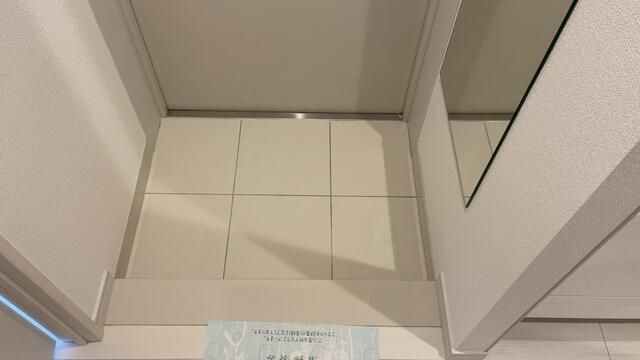 ガリシア森下エストゥディオⅢの玄関