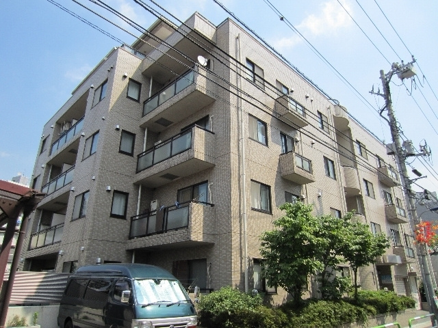 グリーンヒルズ飛鳥山の外観|駐輪場や駐車場もあります