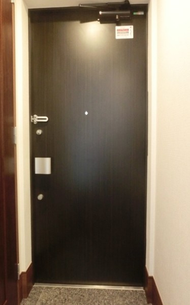 シティタワー池袋ウエストゲートの玄関