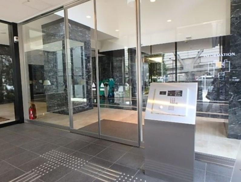 シティタワー池袋ウエストゲートのエントランス