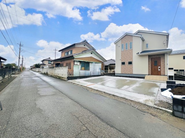 伊勢崎国定の前面道路含む現地写真|車の通りも少なく駐車も楽々♪