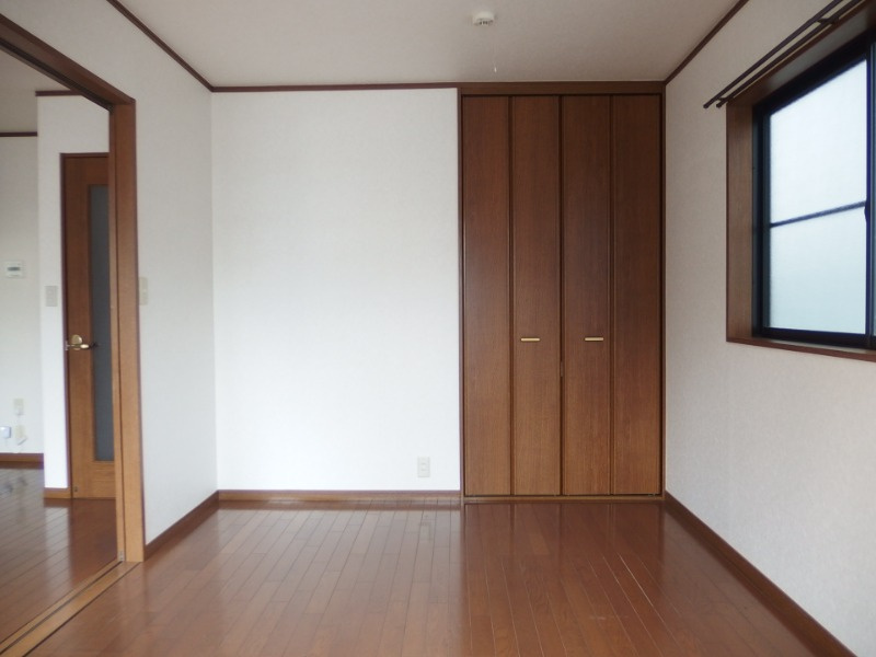 ネイ・クレストⅠの洋室