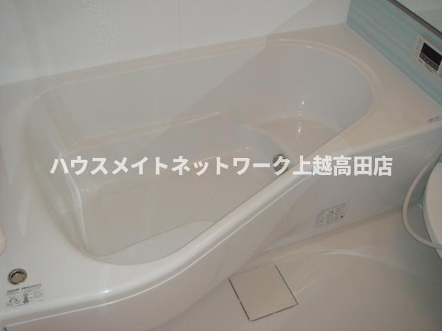 エストゥディオ栄の浴室|追焚機能付（参考同型105号室室内写真）
