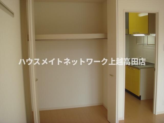 エストゥディオ栄の収納|クローゼット（参考同型105号室室内写真）
