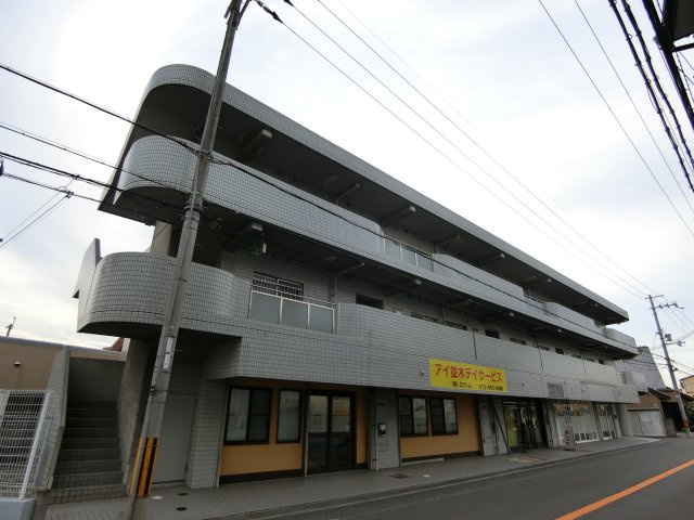 イースト並木の外観