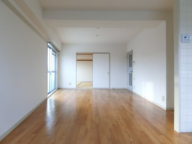 イースト並木の内装