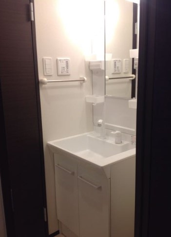 クレイノ栞の独立洗面台