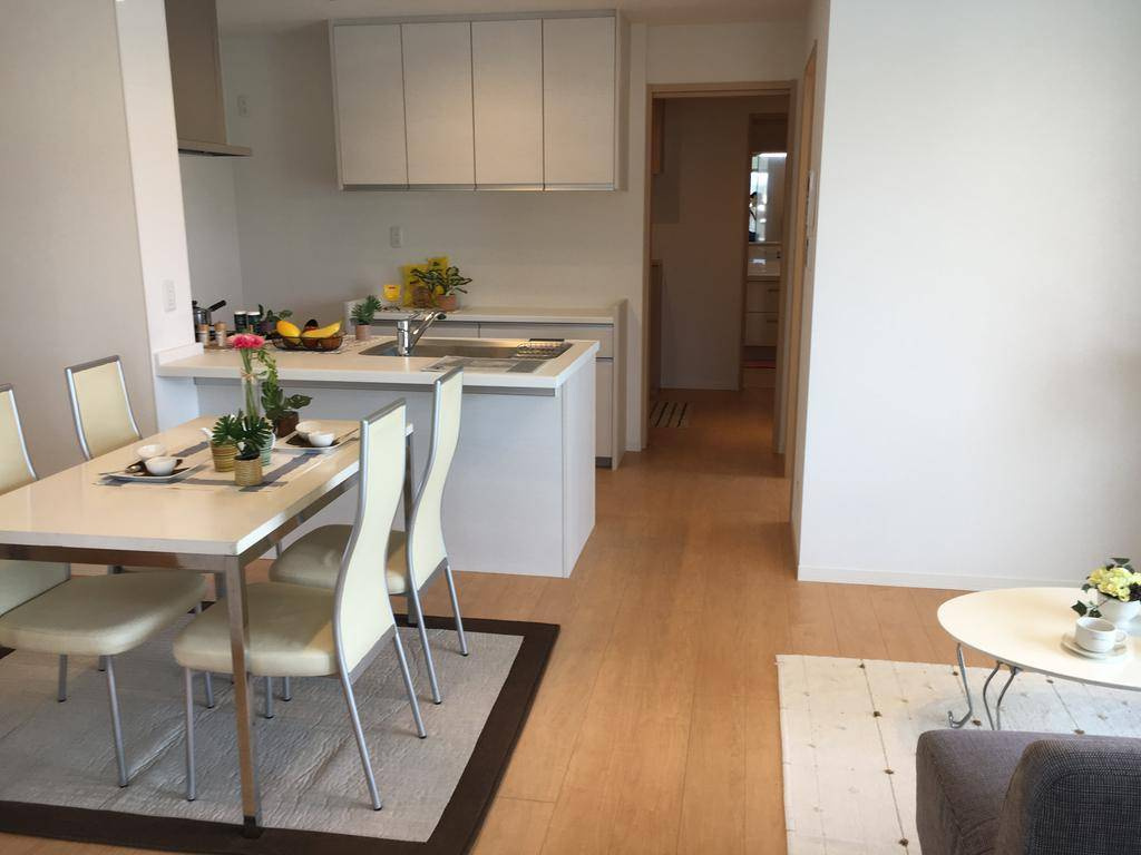 熊本市中央区新大江１丁目の賃貸マンションの居間・リビング