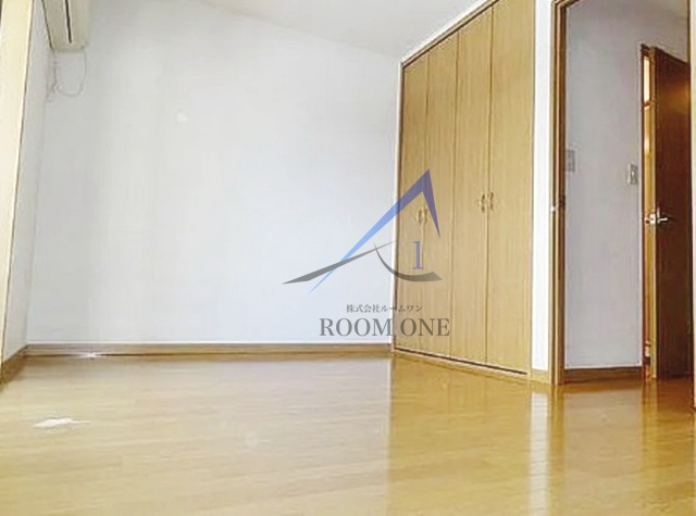 スリーベルマンションⅡの居間・リビング|洋室のお部屋です。