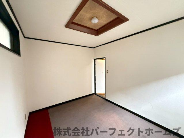 杉山手1丁目戸建の洋室|広々とした洋室です
